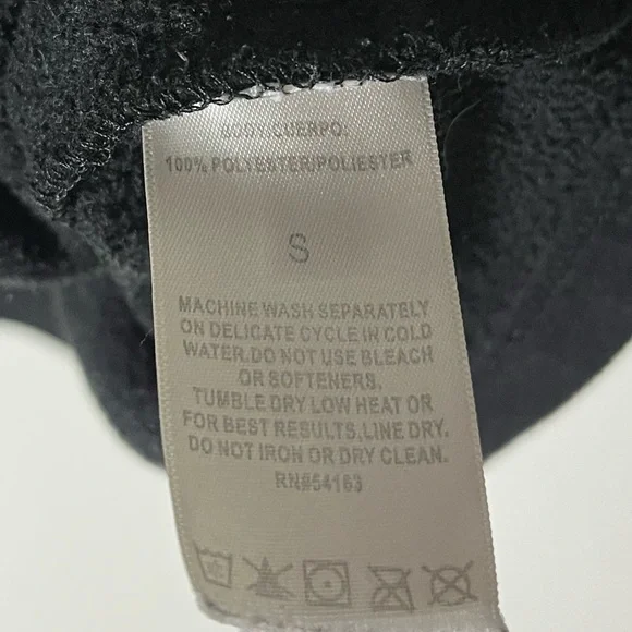 Calvin Klein Black Fleece Jacket 🖤✨ (Size S) - Picture 5 of 5